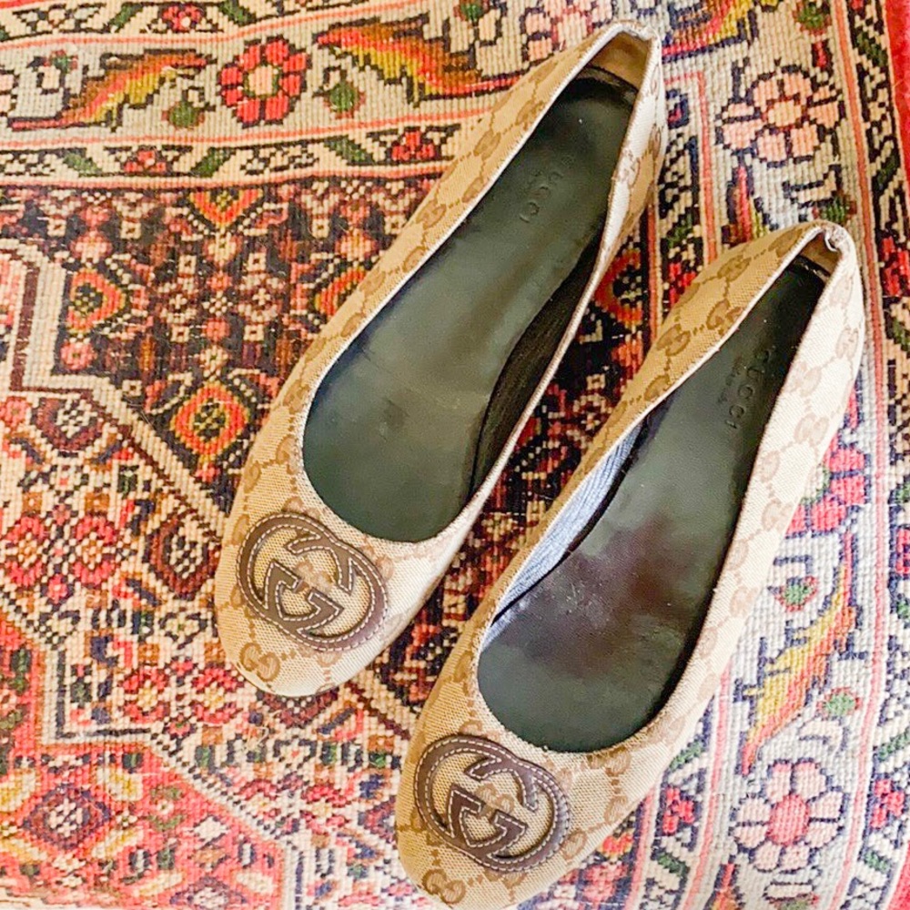 Gucci flats
